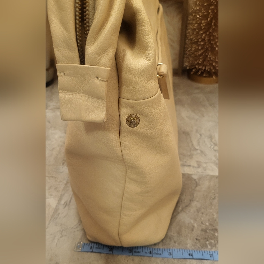 Alberta Di Canio Women's Cream Shoulder Bag - Picture 8 of 16
